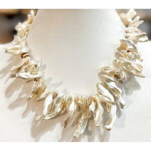 Faux Imitation Shell Piece Large Bead White Glossy Silver Tone Toggle Neck